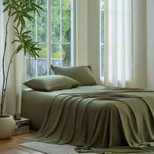 NWT Sijo DOZ Bamboo Sheet Set 4 Piece - 2 Sheets 2 Pillowcases Olive Green King